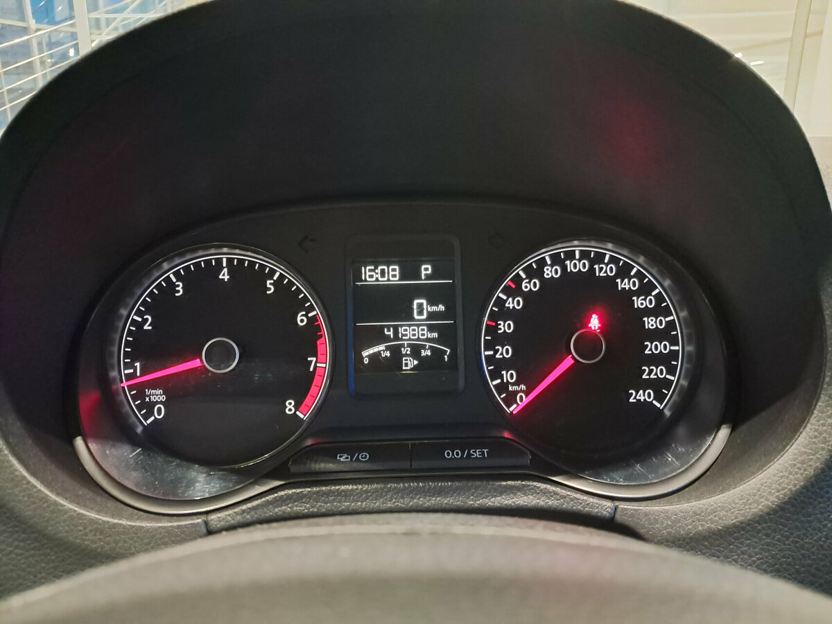 Купить Volkswagen Polo с пробегом. Фото: #12