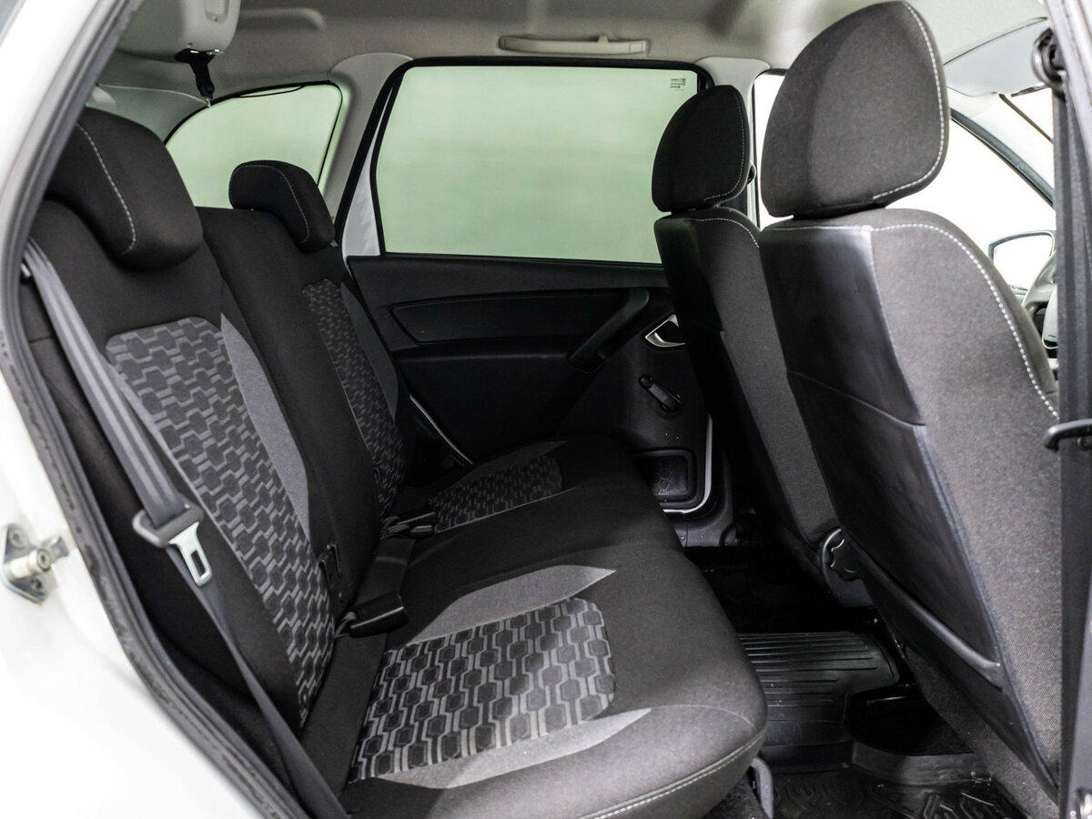 Купить Lada (ВАЗ) Granta с пробегом. Фото: #14