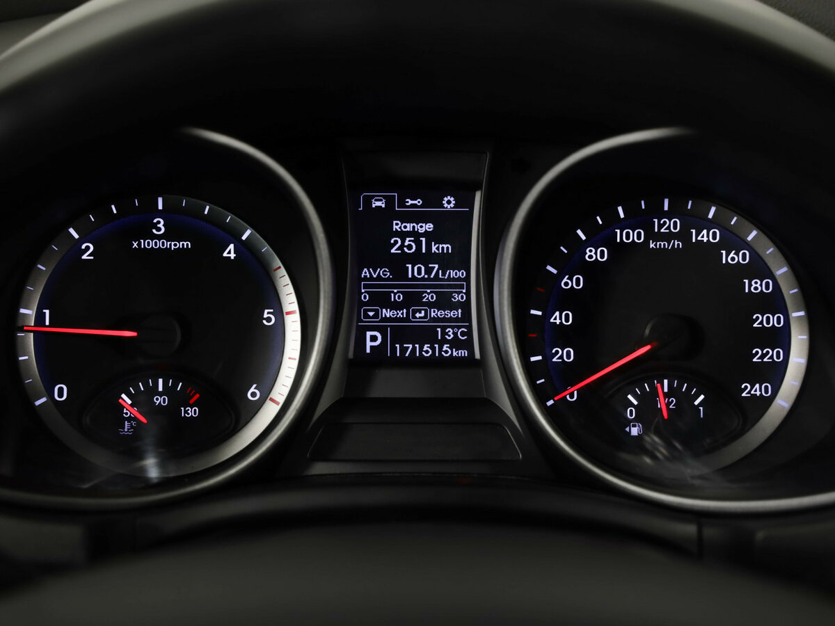 Купить Hyundai Santa Fe с пробегом. Фото: #11