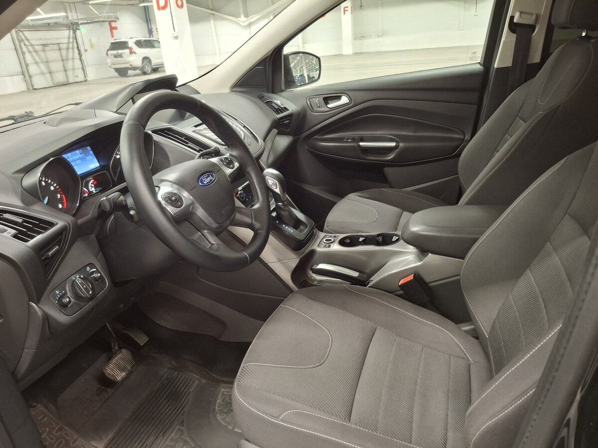 Купить Ford Kuga с пробегом. Фото: #14