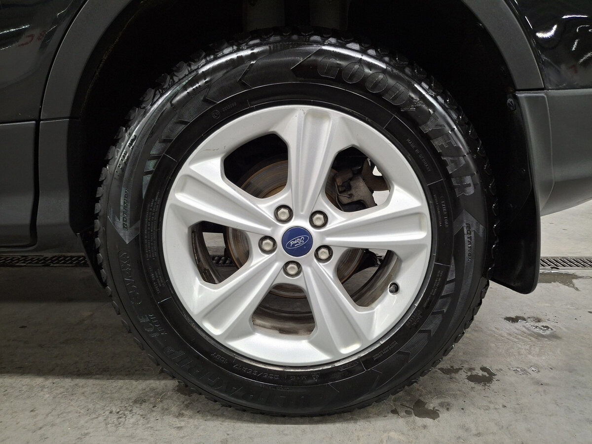 Купить Ford Kuga с пробегом. Фото: #16