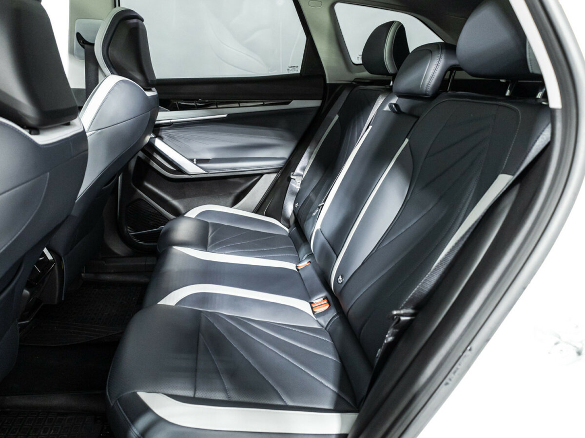 Купить Geely Atlas с пробегом. Фото: #7