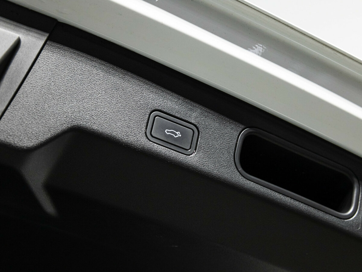 Купить Geely Atlas с пробегом. Фото: #17