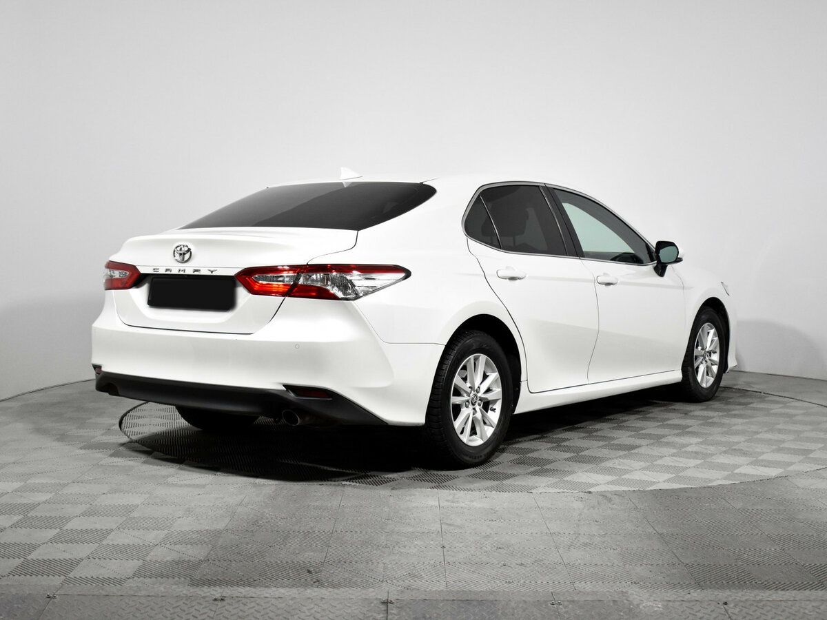 Купить Toyota Camry с пробегом. Фото: #3