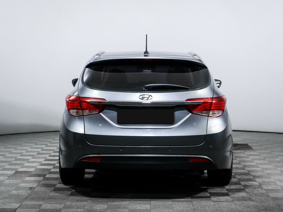 Купить Hyundai i40 с пробегом. Фото: #4