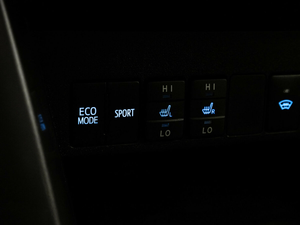 Купить Toyota RAV4 с пробегом. Фото: #13