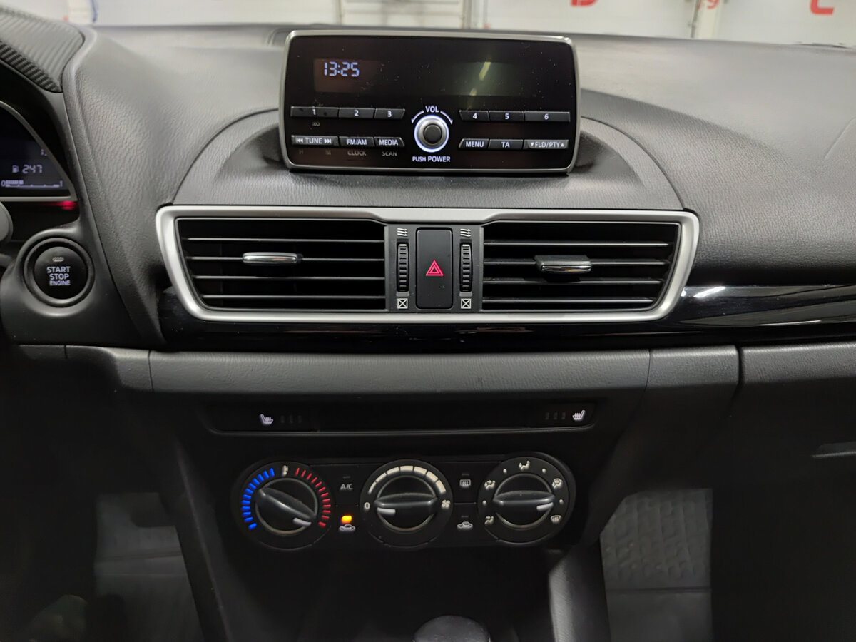 Купить Mazda 3 с пробегом. Фото: #14