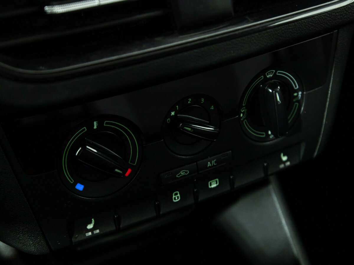 Купить Skoda Rapid с пробегом. Фото: #13