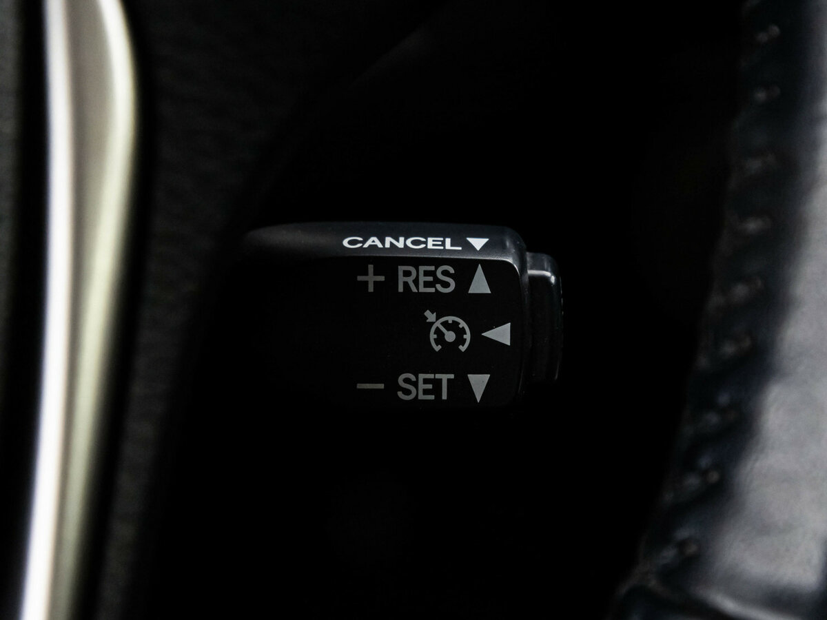 Купить Toyota RAV4 с пробегом. Фото: #13