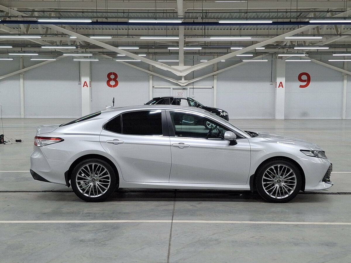 Купить Toyota Camry с пробегом. Фото: #3