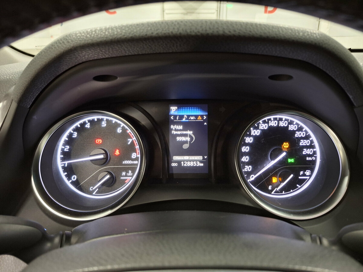 Купить Toyota Camry с пробегом. Фото: #11