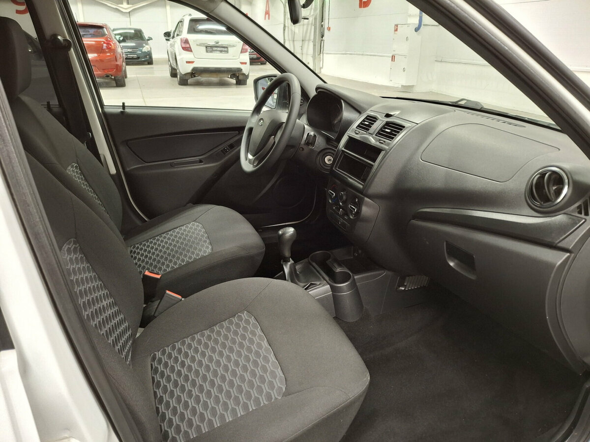 Купить Lada (ВАЗ) Granta с пробегом. Фото: #10